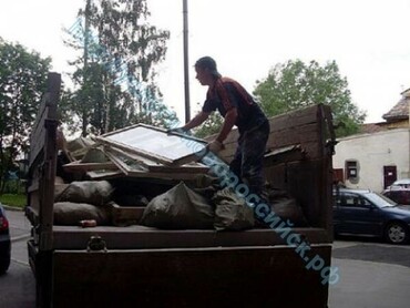 Уборка и вывоз мусора