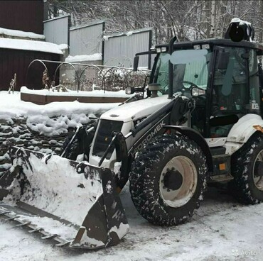 Уборка снега техникой