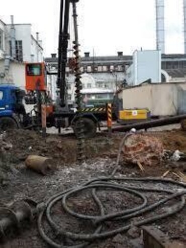 Бурим под сваи, заборы, лидерное бурение