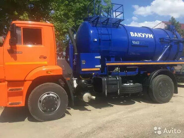 Вакуумная откачка грязной воды и отходов