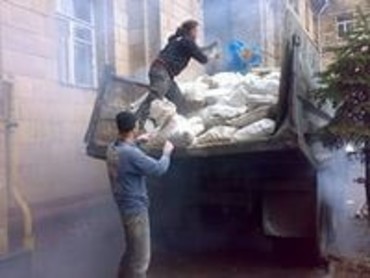 Уборка снега зимой
