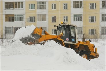 Уборка снега техникой