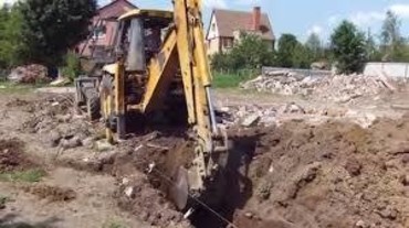 Рытье траншей и котлованов