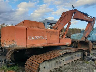 Hitachi EX220