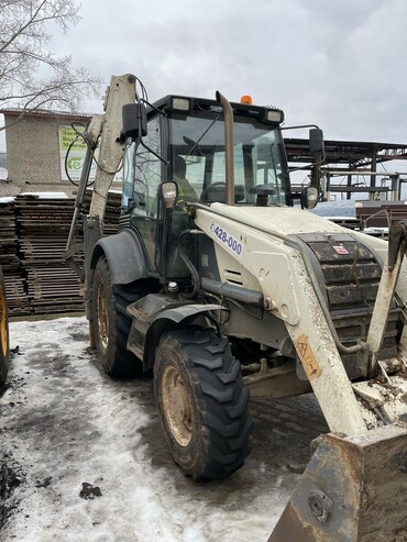 Terex TLB 825