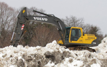 VOLVO EC240BLC