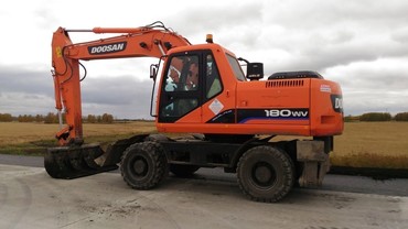 Doosan 180W-V