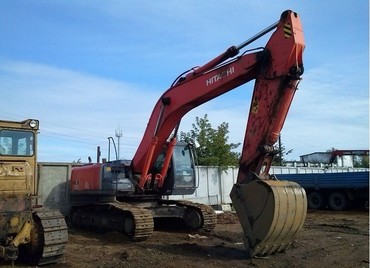 HITACHI 330