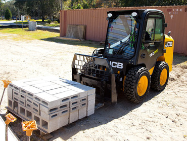 JCB 135
