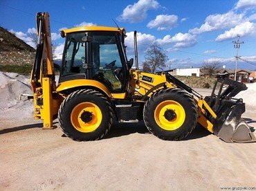 JCB, VOLVO
