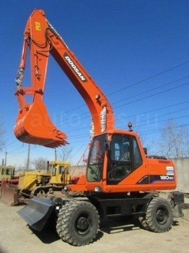 Doosan 180