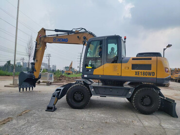 XCMG XE180