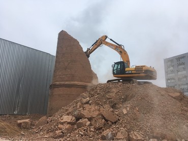Hyundai R200W7