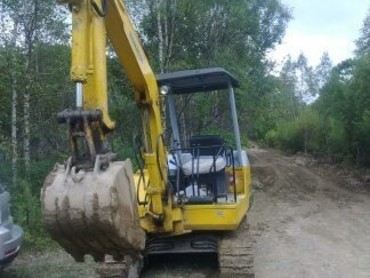 KOMATSU
