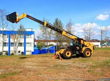 JCB
