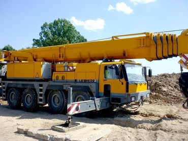 Liebherr LTM 1100