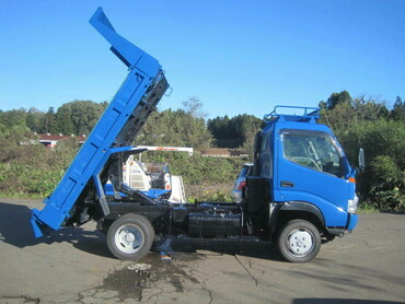 HINO - 4WD