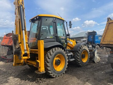 JCB 4CX