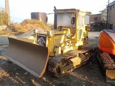 KOMATSU