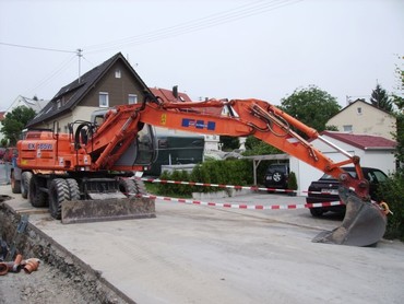 Hitachi 165