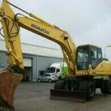 KOMATSU