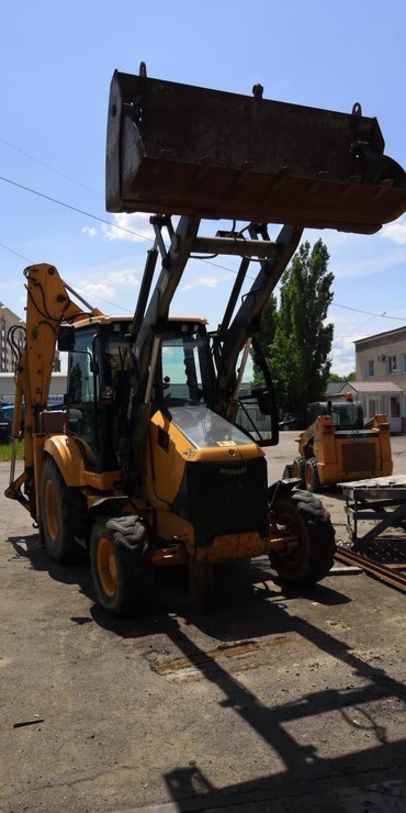 JCB