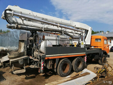 HYUNDAI TRAGO