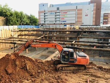 Hitachi ZX200