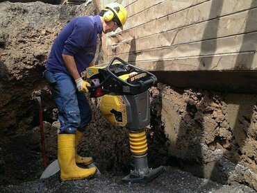 Bomag BT 65