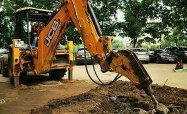 JCB 4CX