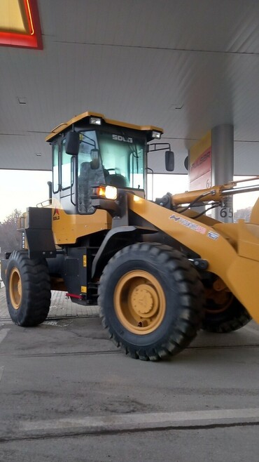 SDLG 933L
