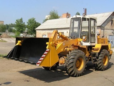 Амкодор 342, Komatsu