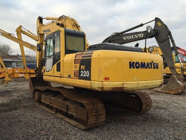 Komatsu РС-220