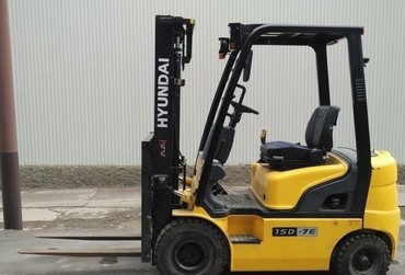 Hyundai   15D-7E