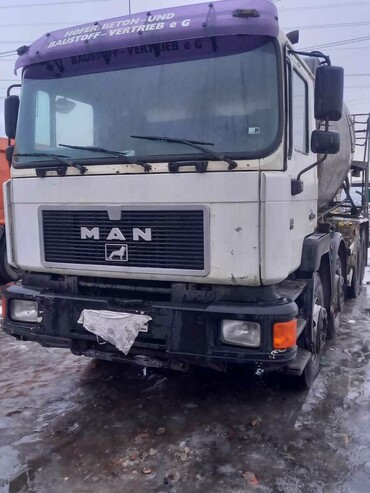 MAN F13