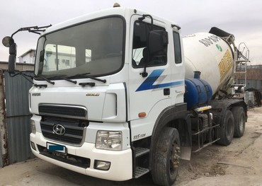 Hyundai HD270