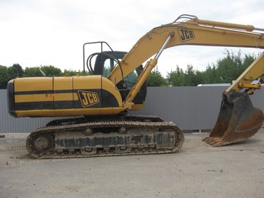 JCB220 
