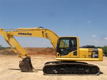 Komatsu 200