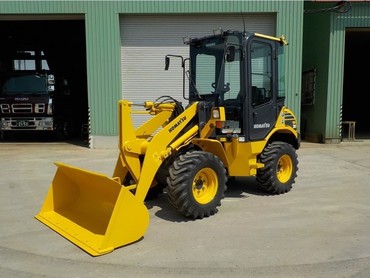 Komatsu WA30-6