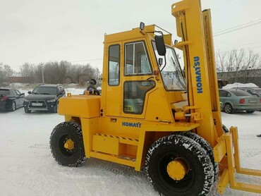 KOMATSU FD80-10