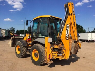 Экскаватор-погрузчик JCB 3CX