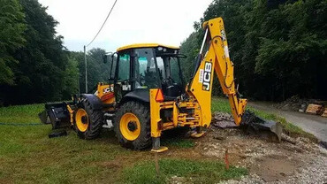 JCB 4CX