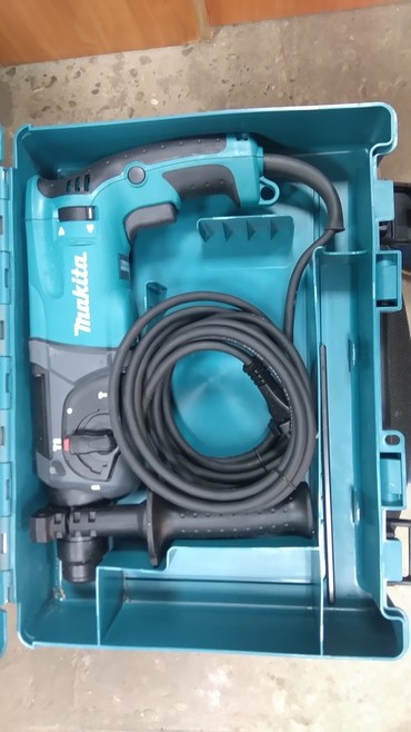 Makita HR 2470