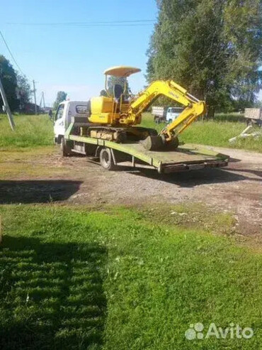 Komatsu PC30MR