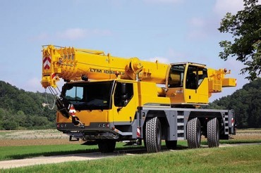 LIEBHERR LTM 1055