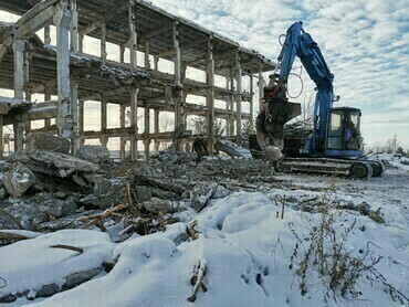 Hitachi 135