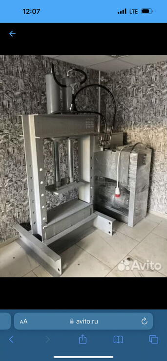 Russia Электрогидравлический пресс на 42тонны