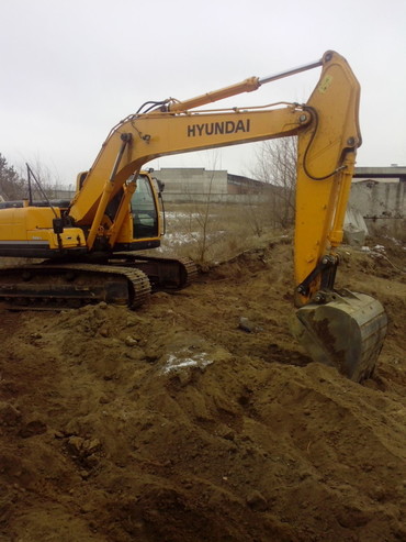 Hyundai 220