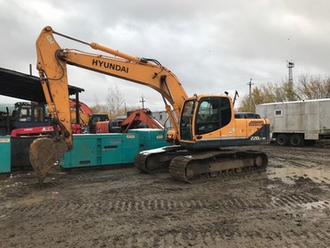 Hyundai 220