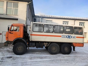 НЕФАЗ 6х6